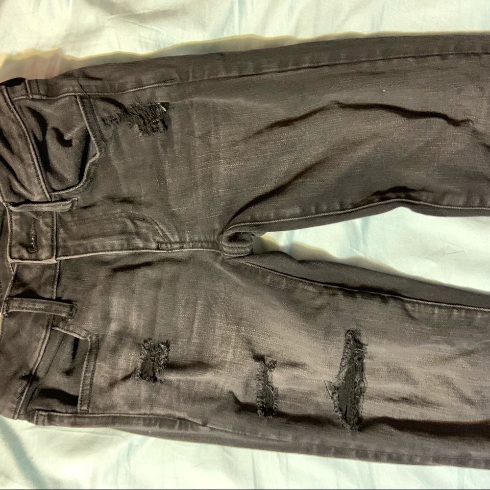 Black American Eagle Ripped Jeans